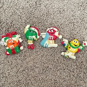 Four‎ Vintage M&Ms